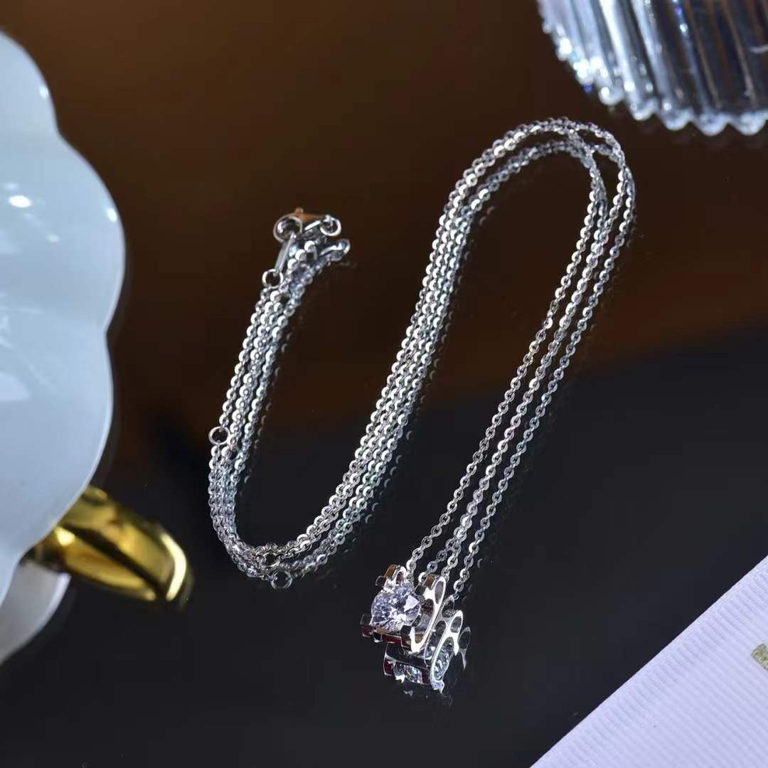 Classic bull's head diamond necklace – IGI-Certified Lab-Grown Diamond (D Color, VS Clarity) – Perfect for Evening Events, Daily Wear, or Anniversaries